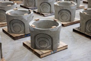 Fond de regard eaux usées ou eaux pluviales : cunette ou fond plat, comment choisir